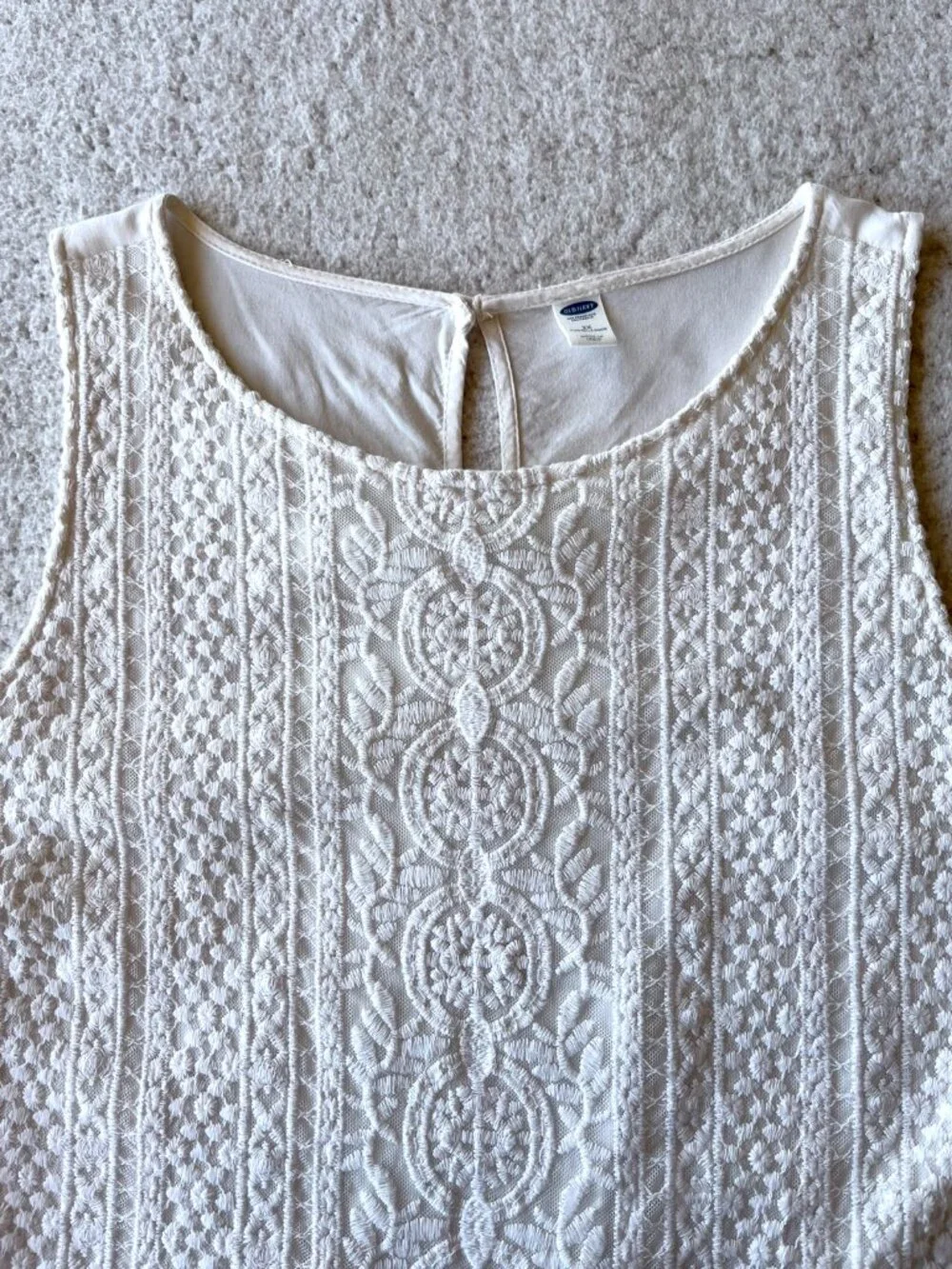 Old Navy 2X Ivory Lace Front Sleeveless Top Plus Size - Picture 3 of 7